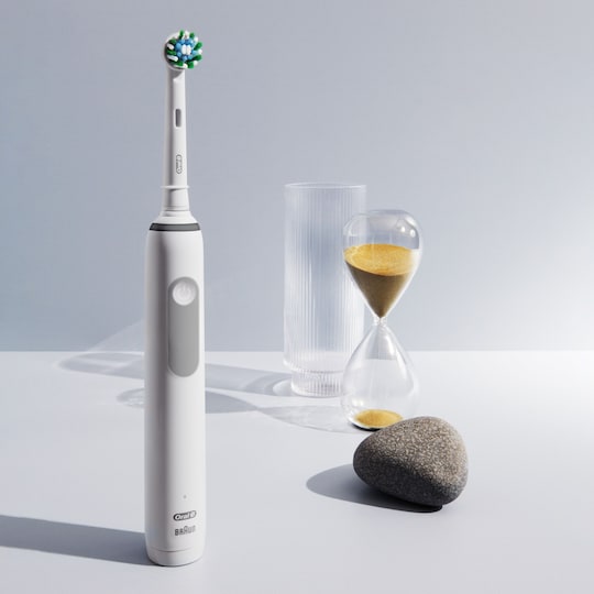 Oral-B Pro 3 elektrisk tannbørste (hvit) - Elkjøp