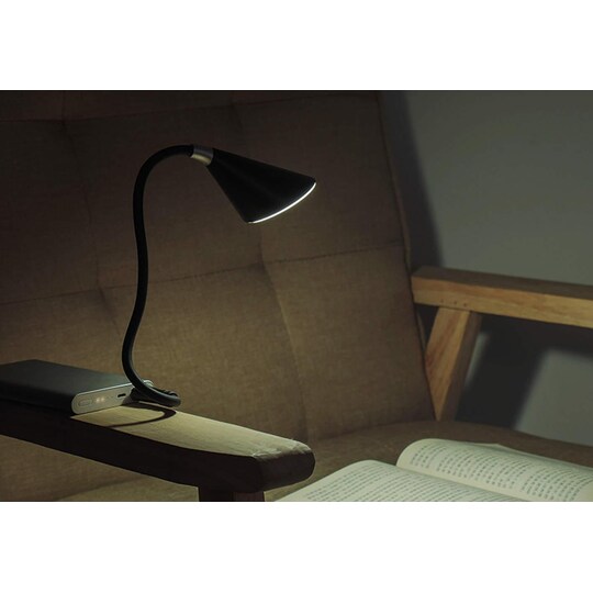 LED-lampe med USB og trådløs høyttaler svart - Elkjøp