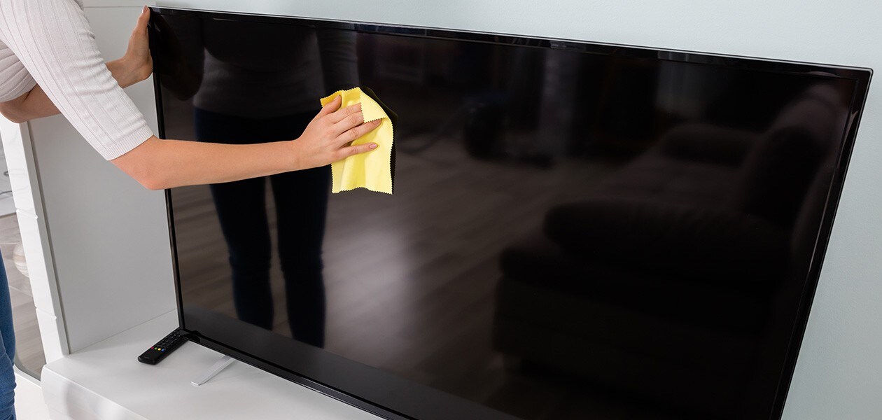 5 ting å huske på når du skal rengjøre TV-skjermen - Elkjøp