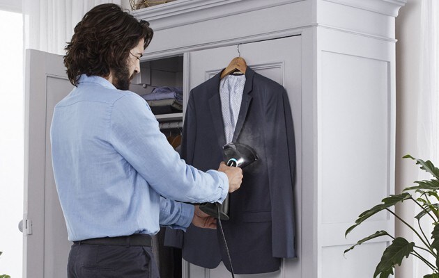 Plei og frisk opp klærne dine med en Philips tøydamper - Elkjøp