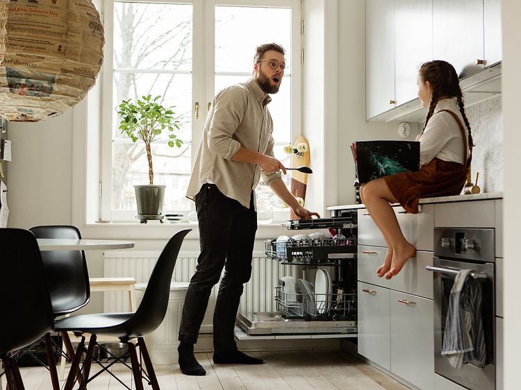 Hvorfor du bør velge en oppvaskmaskin med bestikkskuff | Elkjøp