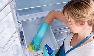 Slik vasker du kjøleskapet | Elkjøp